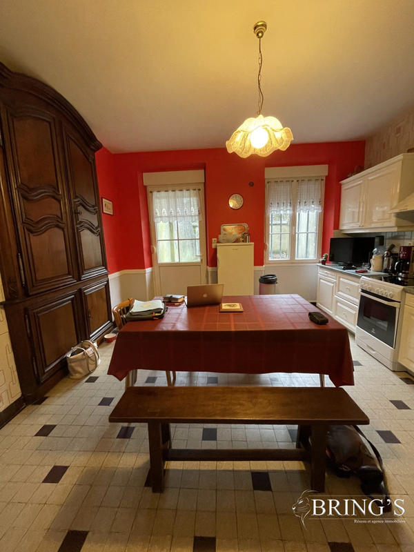 Maison - 196 m² - 6 pièces