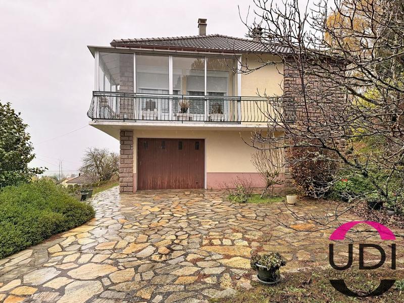 Maison - 98 m² - 4 pièces