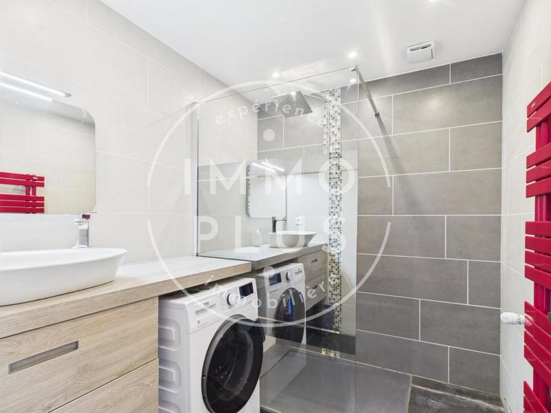 Appartement - 92 m² - 3 pièces