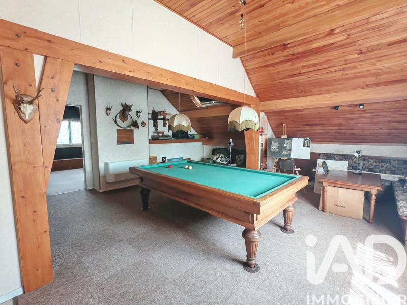 Maison - 206 m² - 7 pièces