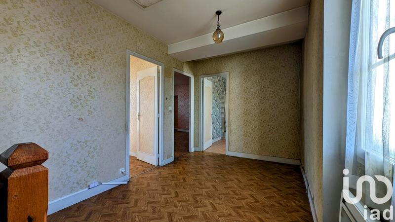 Maison - 230 m² - 8 pièces