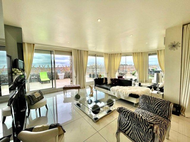 Villa sur toit - 138 m² - 4 pièces