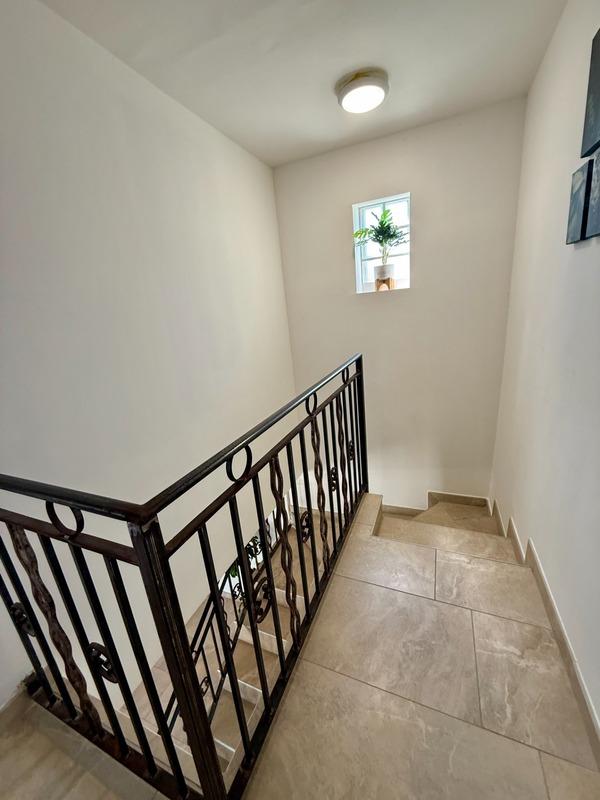 Villa - 194 m² - 9 pièces