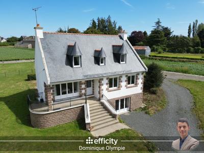 Maison - 120 m² - 8 pièces