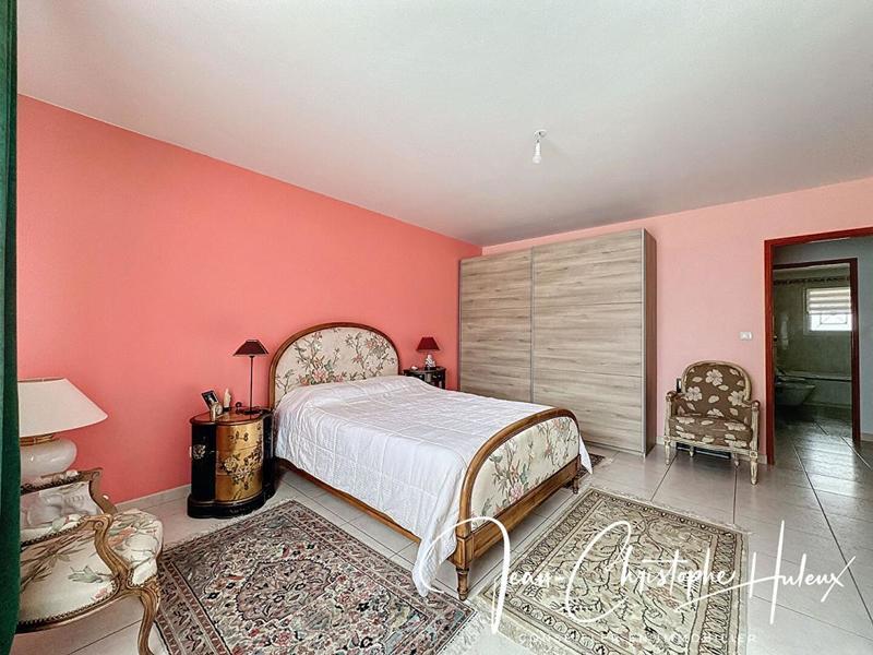 Villa - 190 m² - 6 pièces