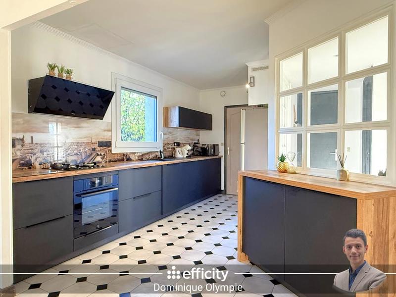 Maison - 145 m² - 7 pièces