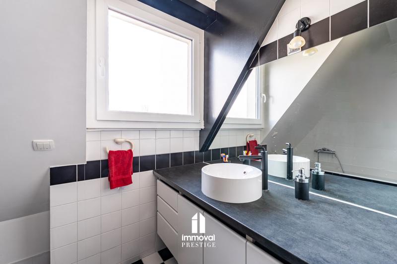 Duplex - 132 m² - 5 pièces