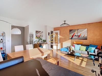 Appartement - 65 m² - 3 pièces