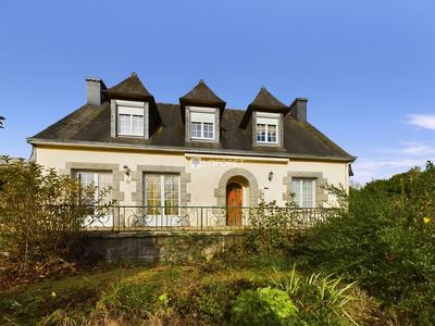 Maison - 153 m² - 7 pièces