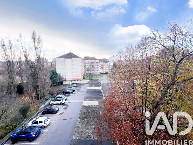 Appartement - 80 m² - 4 pièces