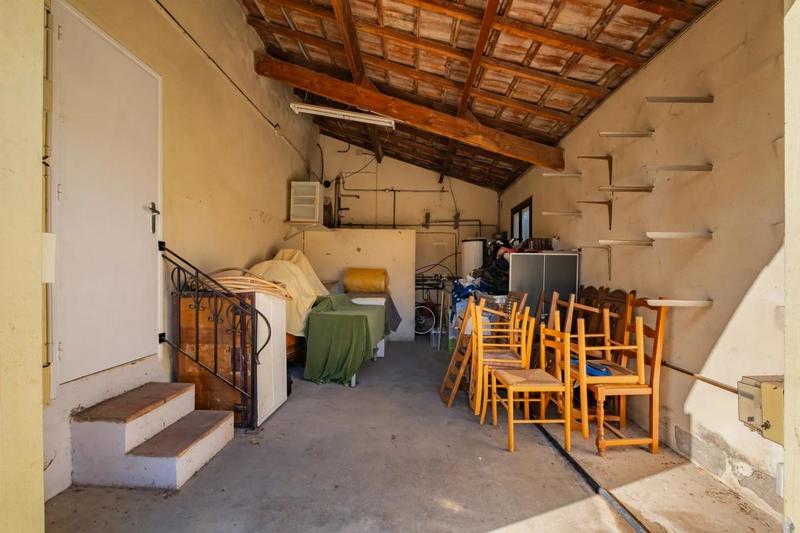 Studio - 100 m² - 4 pièces