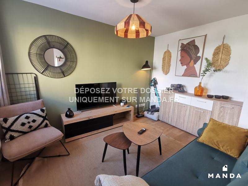 Chambre - 11 m² - 4 pièces