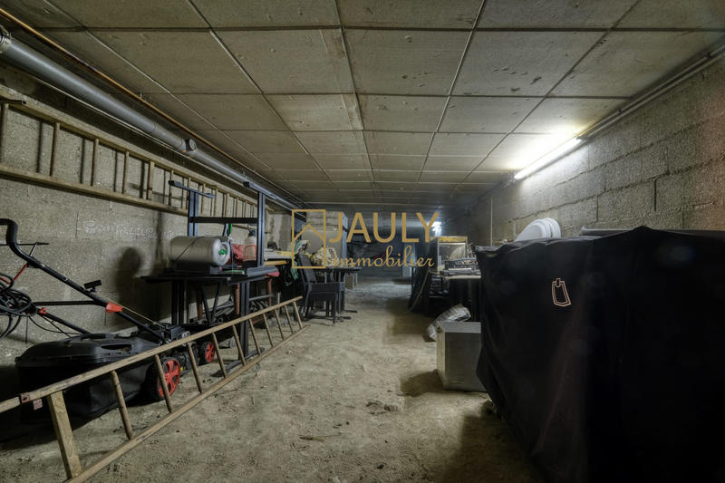 Local commercial - 487 m² - 15 pièces