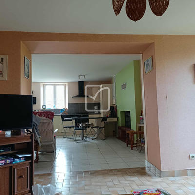 Propriété - 185 m² - 8 pièces