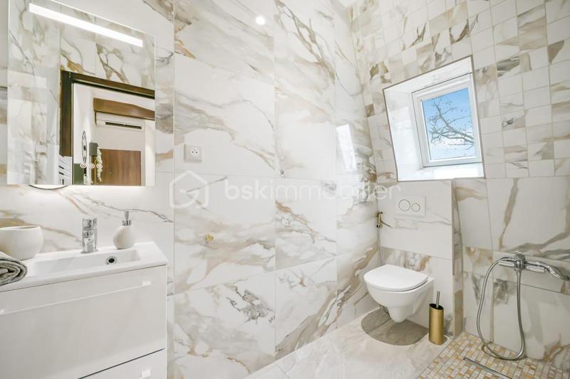 Villa - 185 m² - 10 pièces