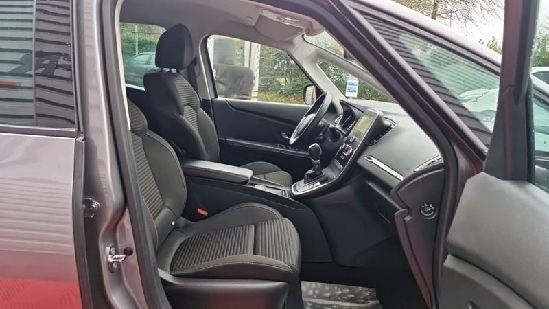 Renault Grand Scénic IV Business Tce 140 Fap Edc - 21