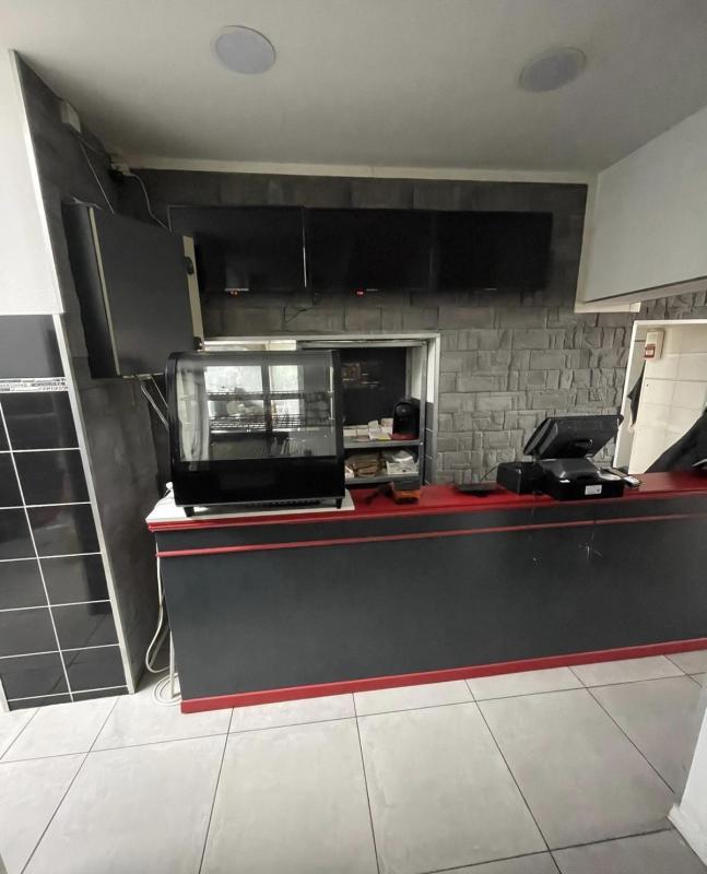 Fonds de commerce - Local commercial - 120 m²