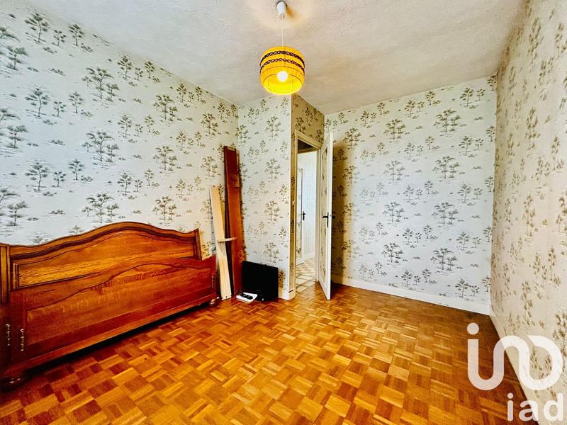 Maison - 94 m² - 5 pièces