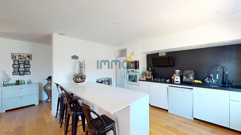 Maison - 130 m² - 5 pièces