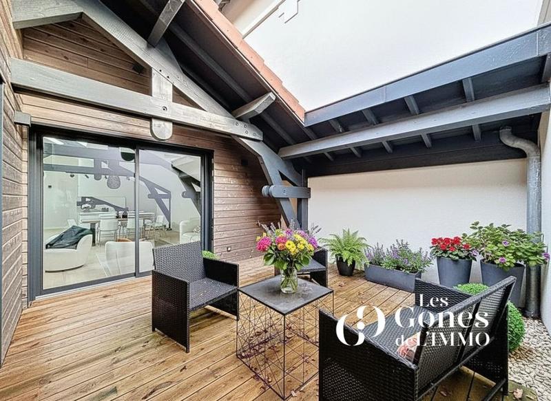 Loft - 113 m² - 4 pièces