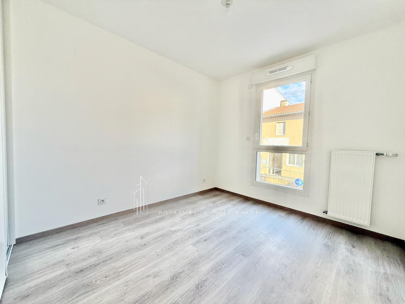 Appartement - 90 m² - 4 pièces