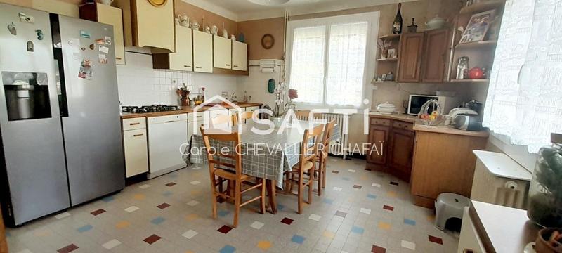 Maison - 175 m² - 10 pièces