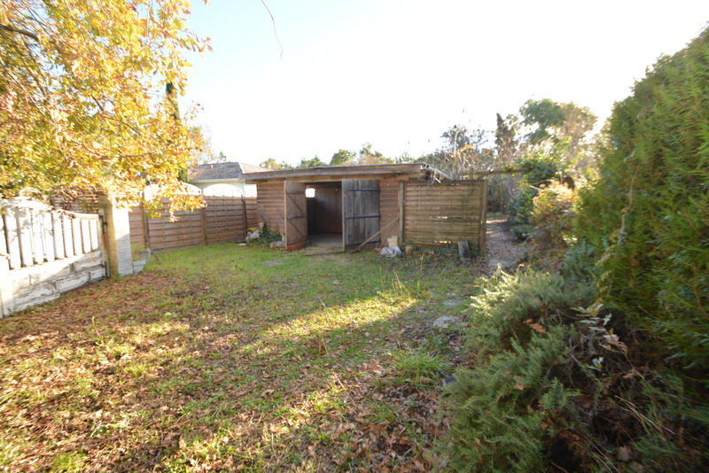 Maison - 234 m² - 10 pièces