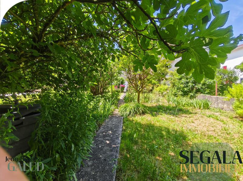 Maison - 99 m² - 5 pièces