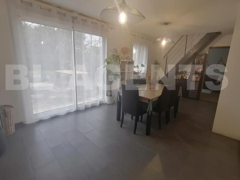 Pavillon - 120 m² - 6 pièces