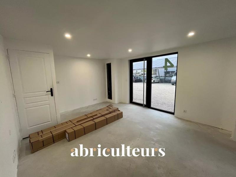 Local d'activités - 120 m²