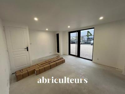 Local d'activités - 120 m²