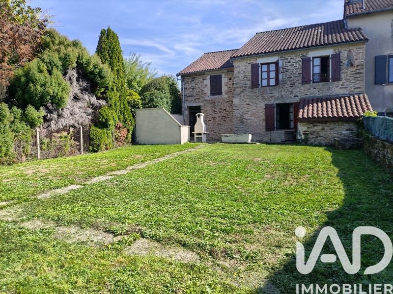 Maison de village - 130 m² - 5 pièces