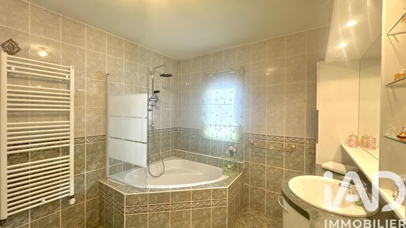 Maison - 163 m² - 6 pièces