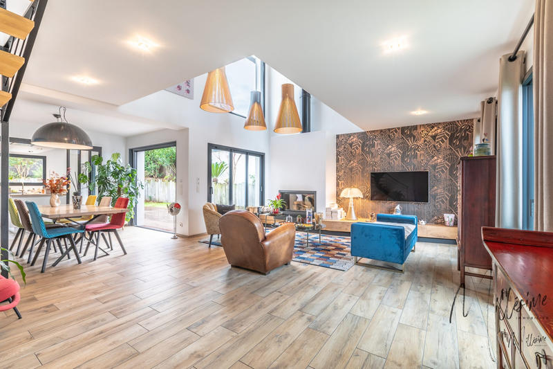 Maison - 140 m² - 5 pièces