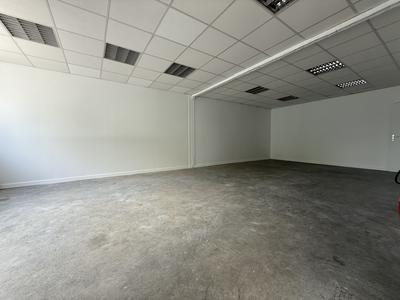 Local d'activités - 95 m² - 3 pièces