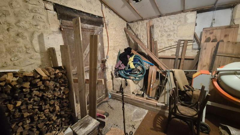 Maison - 239 m² - 8 pièces