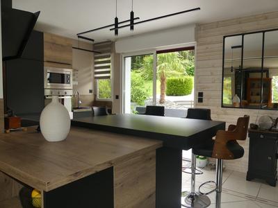 Maison - 153 m² - 6 pièces