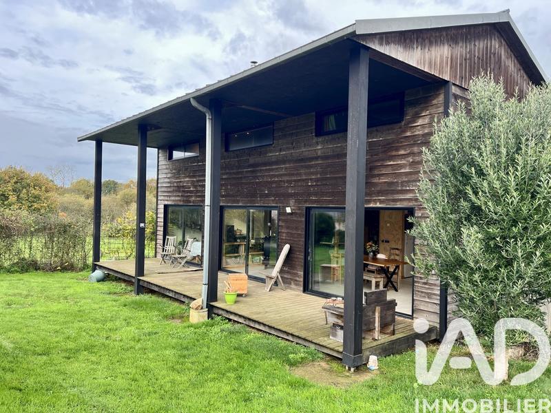 Maison - 110 m² - 5 pièces