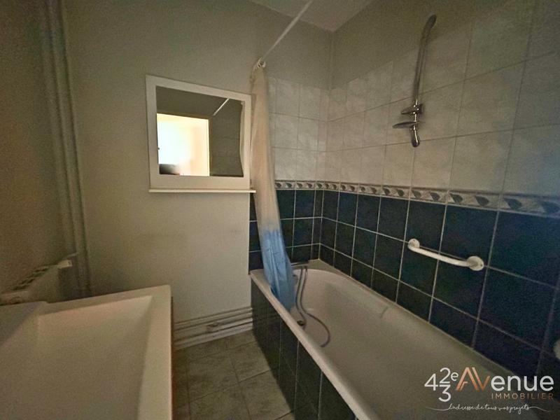 Appartement - 72 m² - 3 pièces