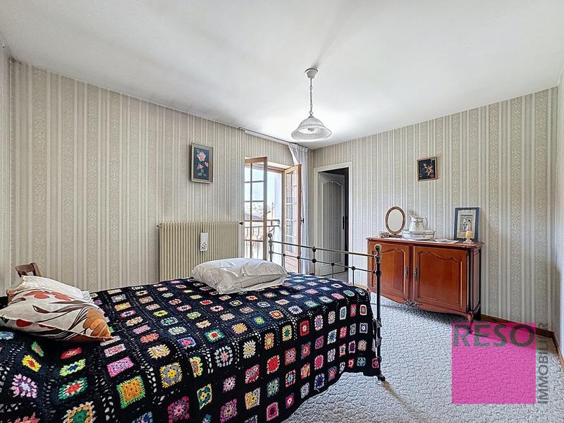 Maison - 290 m² - 10 pièces