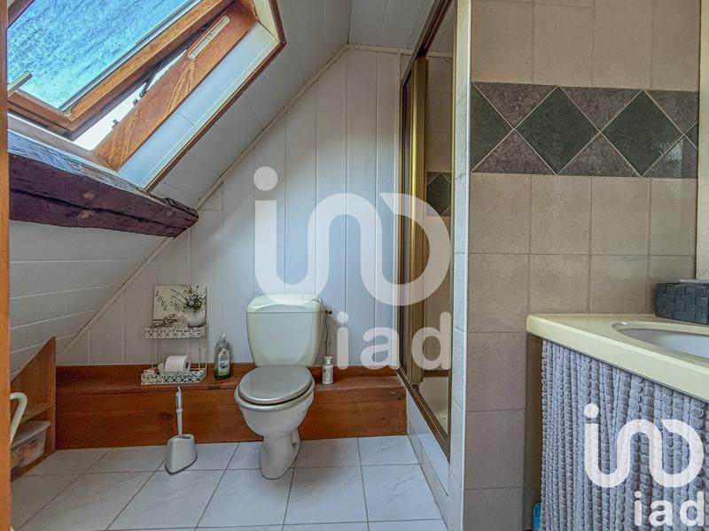 Maison - 221 m² - 7 pièces