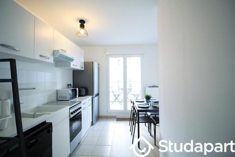 Chambre - 13 m² - 1 pièce