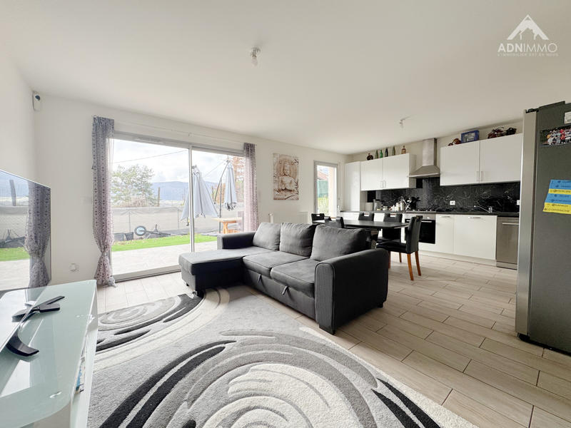 Maison - 98 m² - 5 pièces