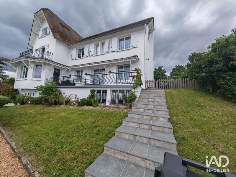 Maison - 700 m² - 23 pièces