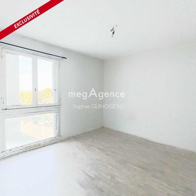 Appartement - 81 m² - 4 pièces