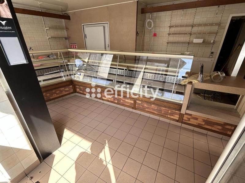 Maison - 200 m² - 4 pièces