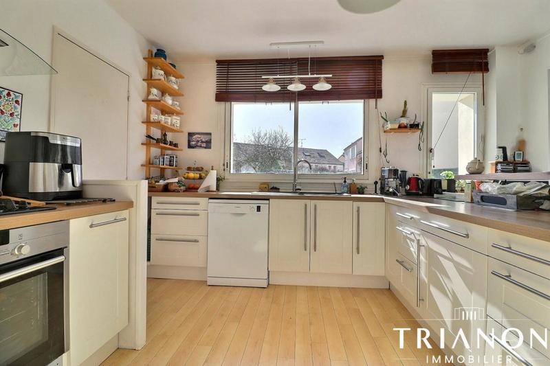 Maison - 157 m² - 8 pièces