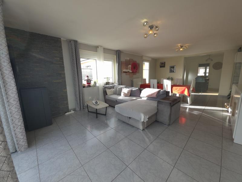 Maison - 106 m² - 5 pièces