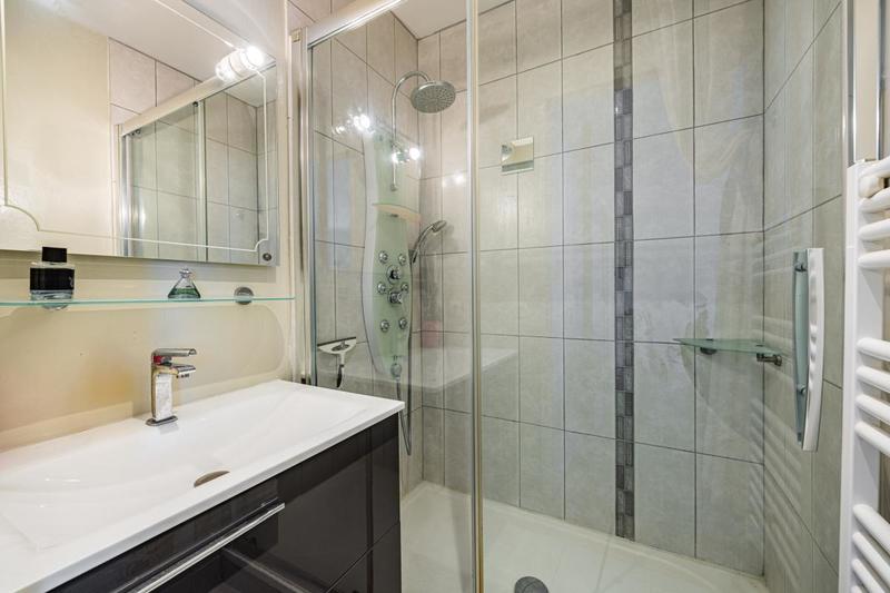 Appartement - 100 m² - 4 pièces