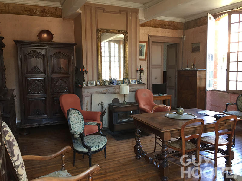 Maison - 400 m² - 10 pièces